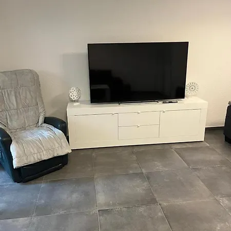 Apartment Emilia *